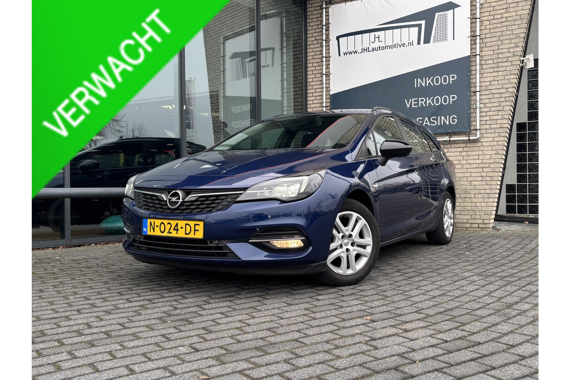 Opel Astra Sports Tourer 1.2 Business Edition*ECC*CRUISE*NAVI*HAAK*